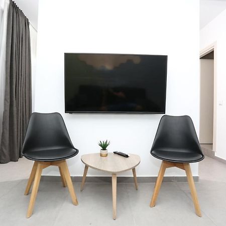 Downtown Seaside Suites Szaloniki Kültér fotó