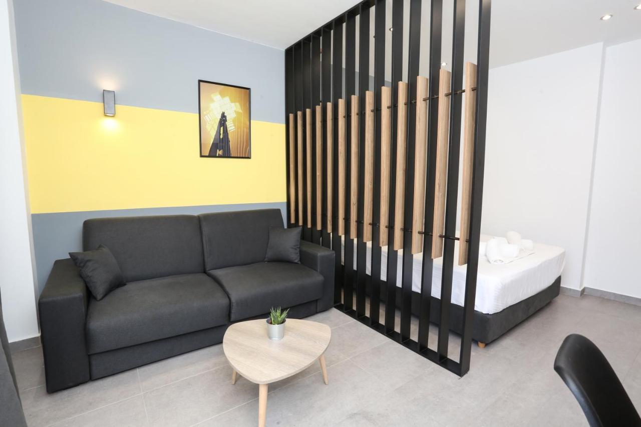 Downtown Seaside Suites Szaloniki Kültér fotó