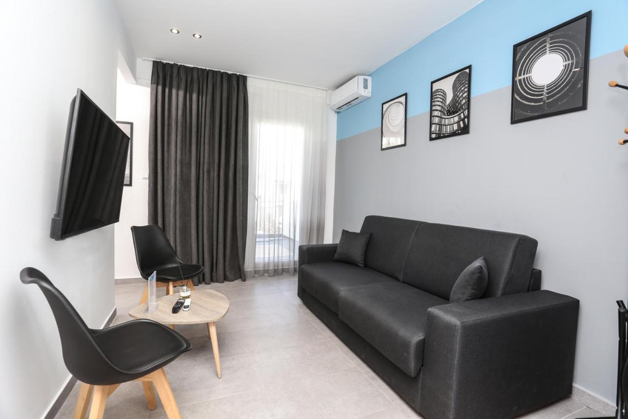 Downtown Seaside Suites Szaloniki Kültér fotó