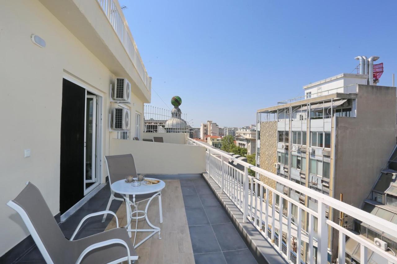 Downtown Seaside Suites Szaloniki Kültér fotó