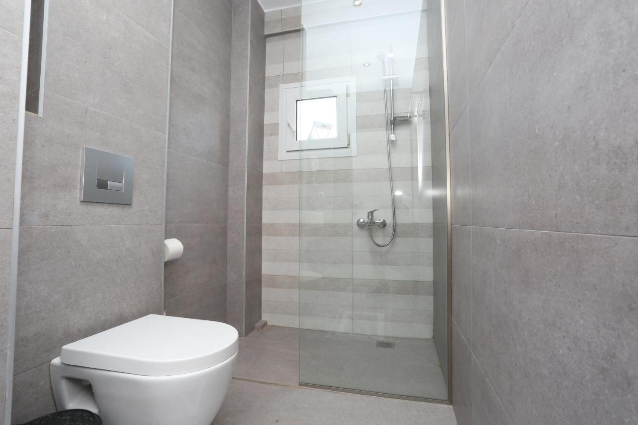 Downtown Seaside Suites Szaloniki Kültér fotó